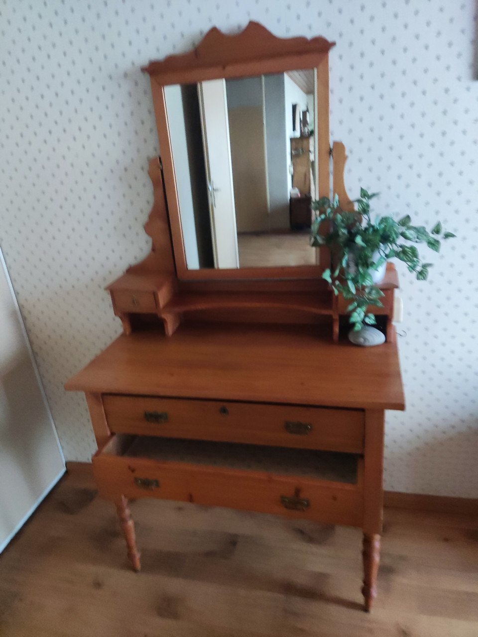Nostalgische grenen kaptafel / toilettafel met spiegel (kan los) en 2 laden