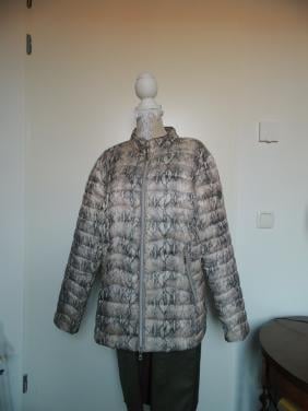 Jas van Green Goose maat 46.