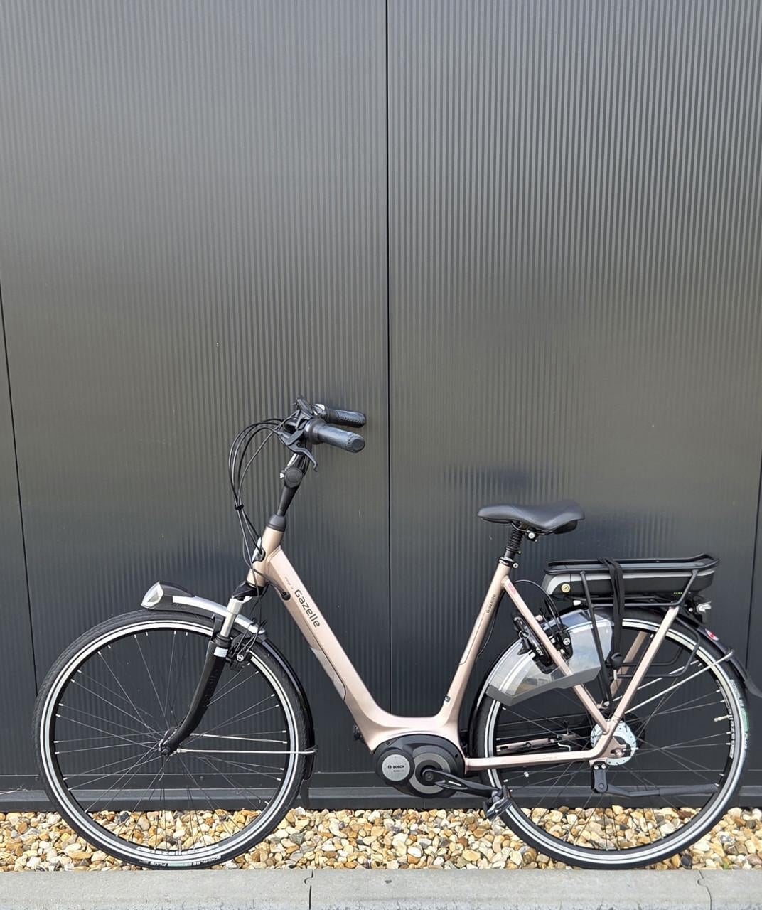 Gazelle C8 Hybrid Bosch Active Line 400Wh  57cm