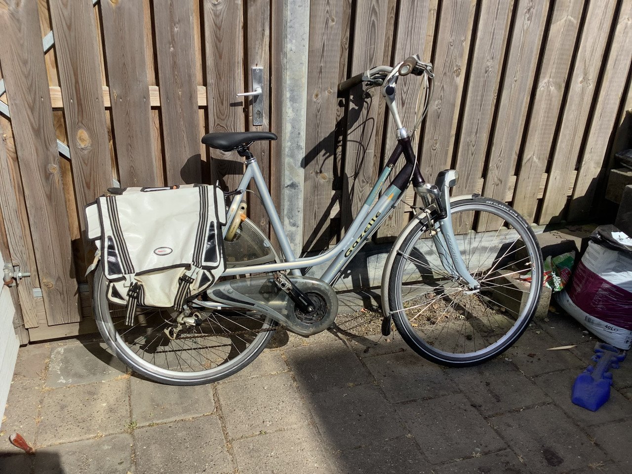 Gazelle Medeo damesfiets 24 versnellingen 75 euro!!!