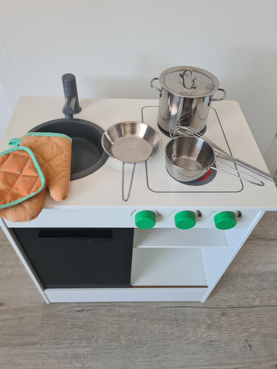 Kinderspeelkeukentje