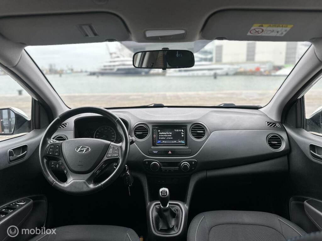 Hyundai i10 1.0i i-Motion Premium Airco Cruise kmst198.611 Nap BJ2017