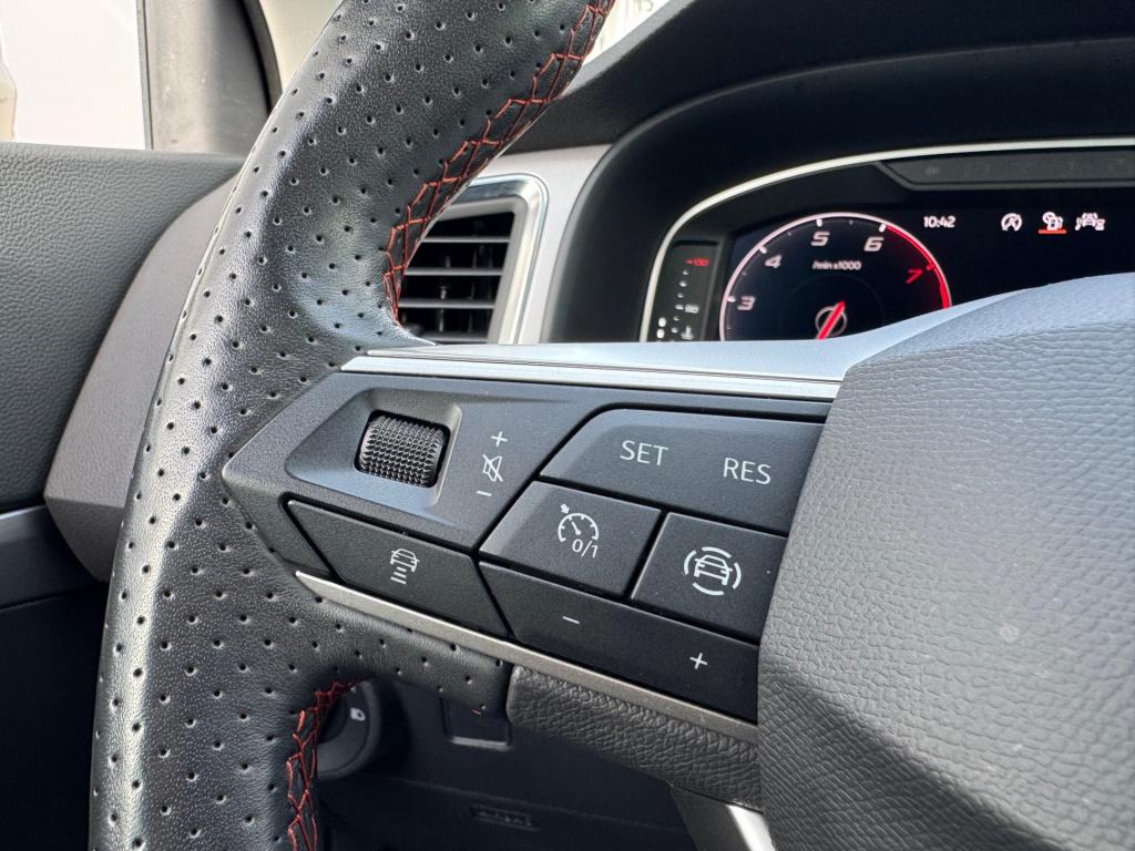 Seat Ateca 1.5 tsi fr business intense * stoel + stuur verwarming * camera 