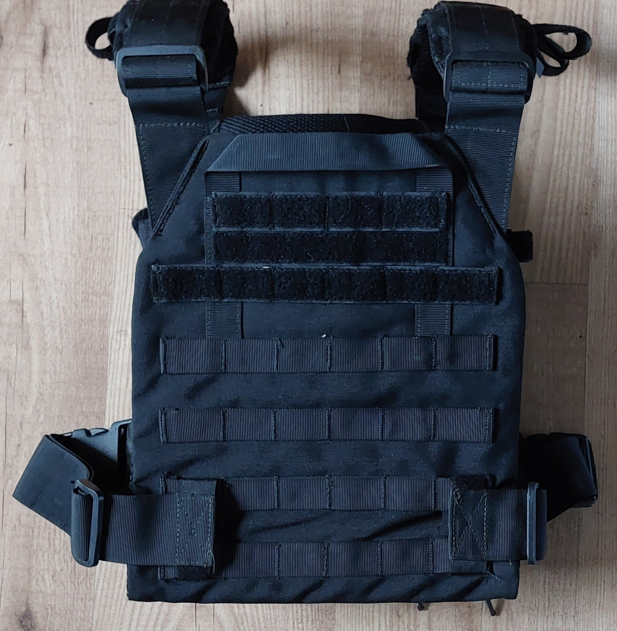Diverse airsoft artikelen te koop Plate carrier Zwart