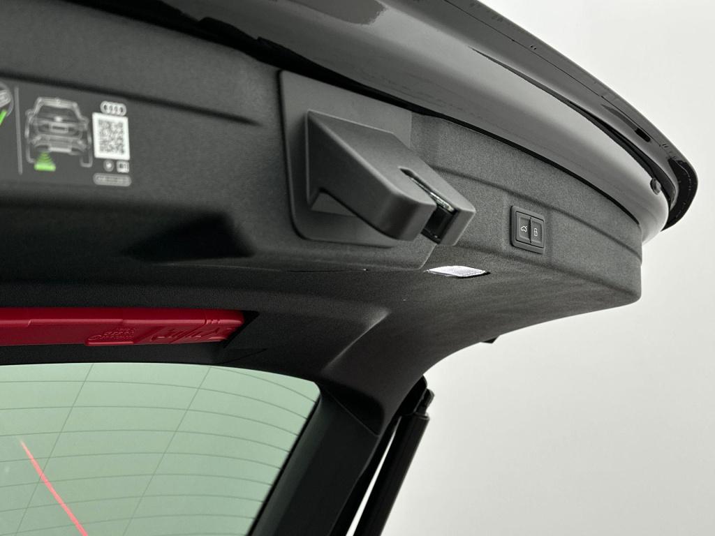 Audi A5 avant s edition competition e-hybrid 270 kw / 367 pk ava