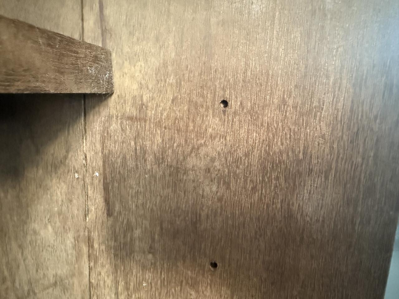 Twee stijlvolle kasten van Braziliaans eikenhout