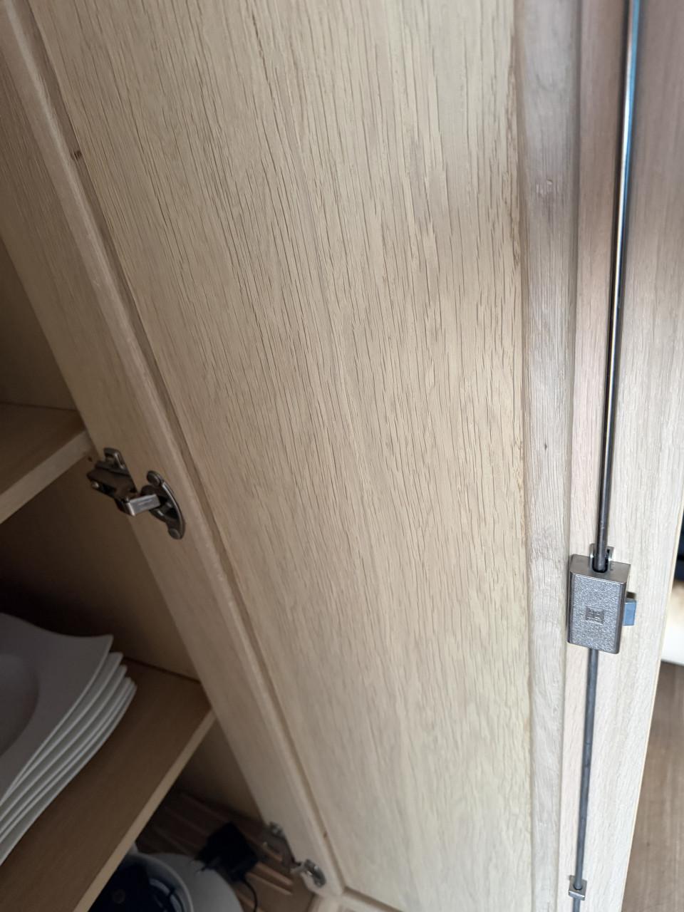 Massief blank/white eiken met grijze natuursteen meubelset