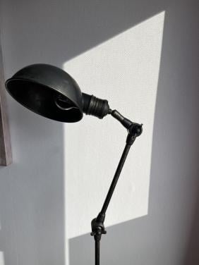 Staande industriële lamp