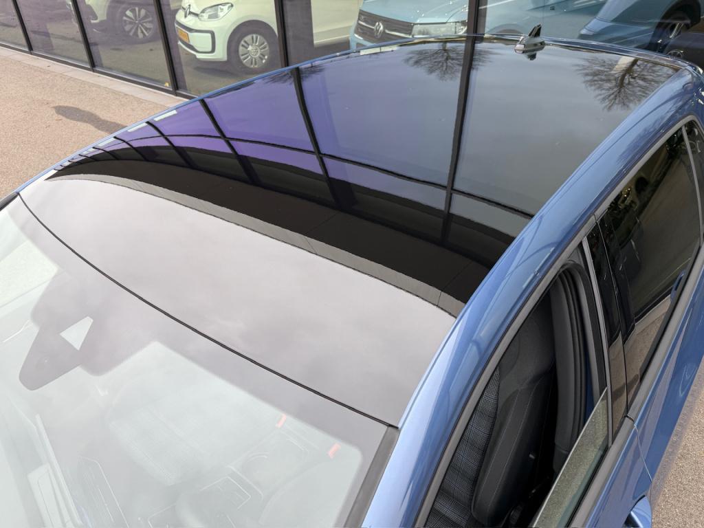 Volkswagen Golf 1.5 ehybrid gte 272pk | black style | iq light | camera | h