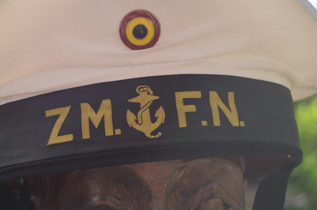 Div. petten Belgische marine / Belgisch leger