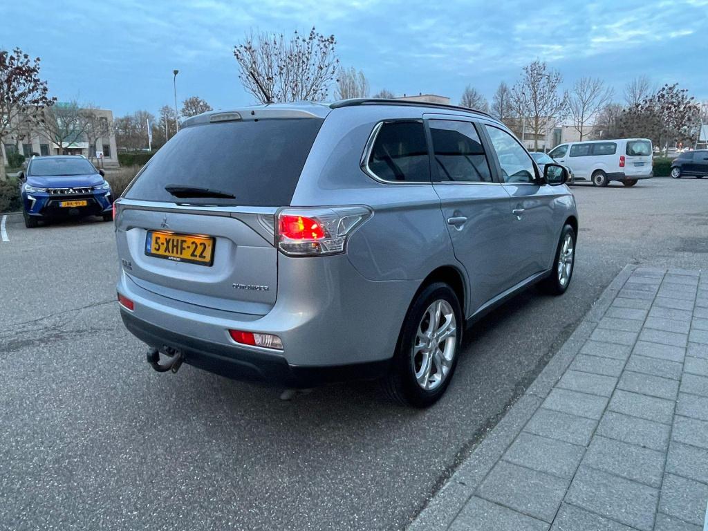 Mitsubishi Outlander 2.0 intense+ automaat|7zits