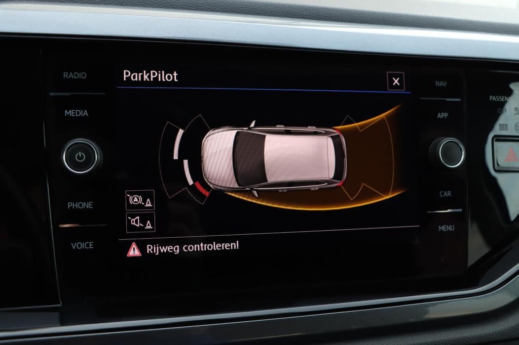 Volkswagen Polo 1.0 tsi highline adaptive | carplay | sensoren