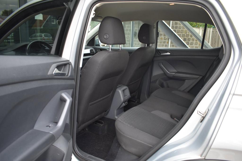 Volkswagen T-cross 1.0 tsi life | camera | trekhaak | apple carplay | andro