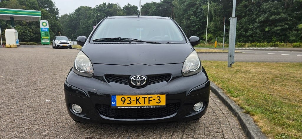 Toyota Aygo 1.0-12v comfort 5drs nl auto / nap