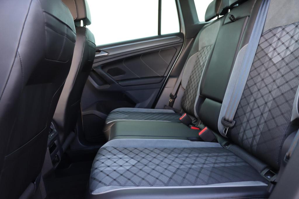 Volkswagen Tiguan 1.4 tsi ehybrid r-line business + 245pk dsg6