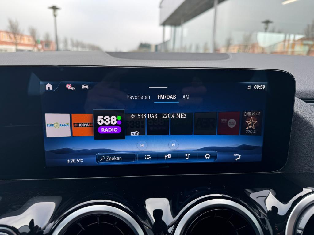 Mercedes-Benz Gla-klasse 250 e progressive line advanced automaat ,elektris