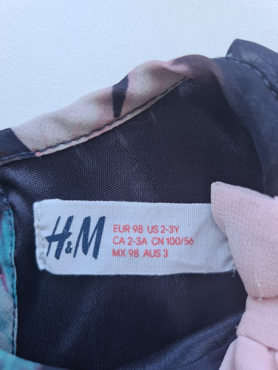 Zomer jurkje blauw met vlinders van H&M  Maat 98