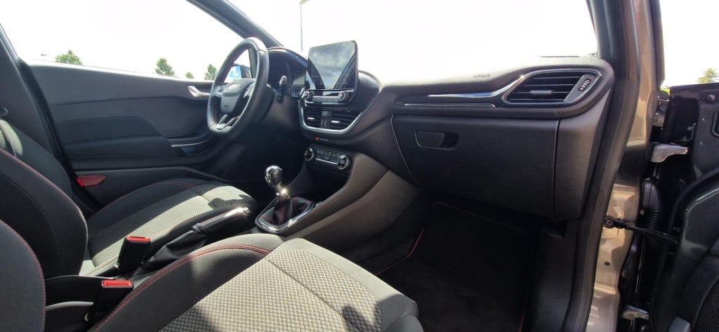 Ford Fiesta 1.0 ecoboost st-line | navi | carplay | cruise control | parkee