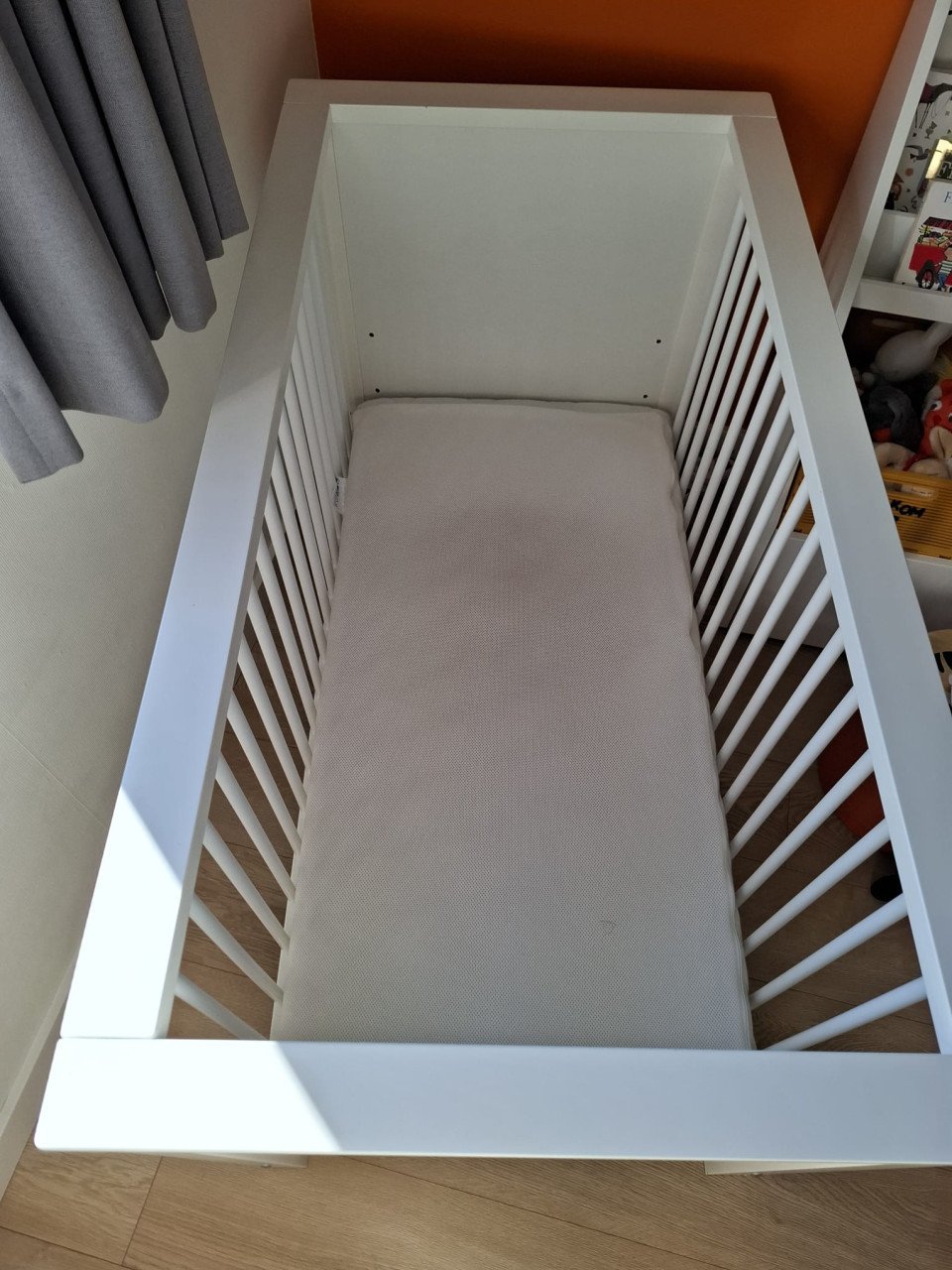 Ledikantje en commode