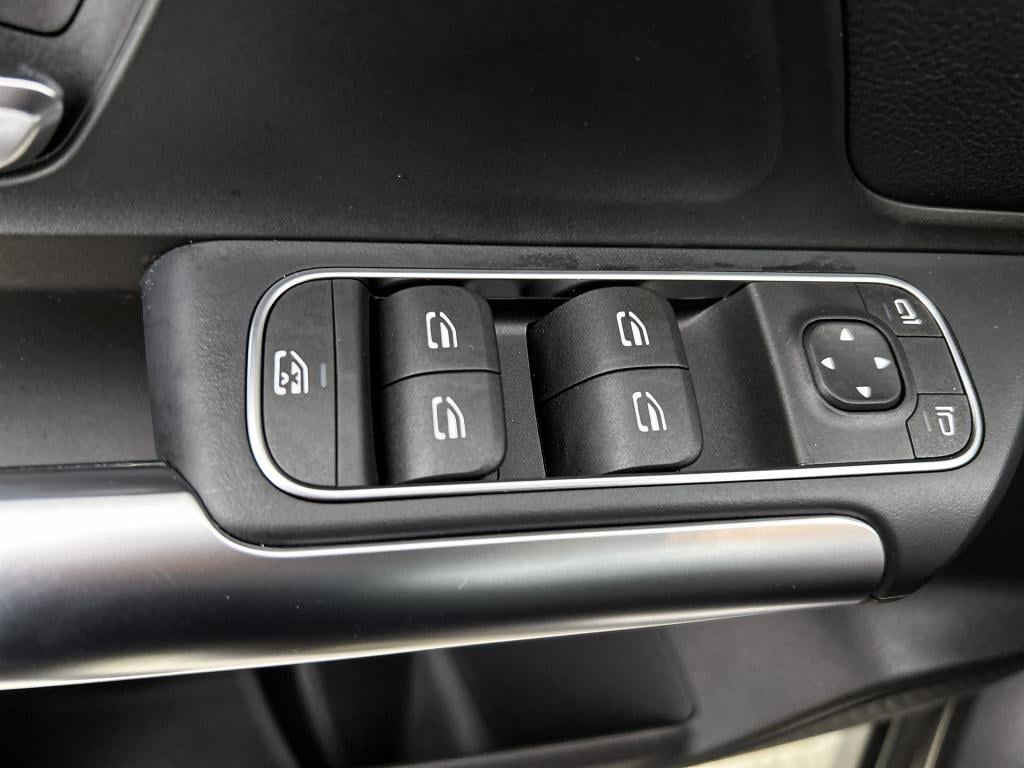 Mercedes-Benz Eqa 250+ business solution 71 kwh | widescreen display | prog