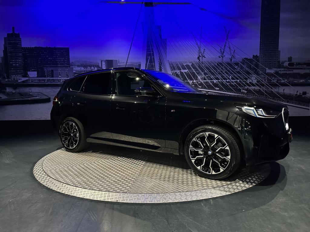 BMW X3 20 xdrive *pano*surroundview*parkass*driveass*leder*memory*