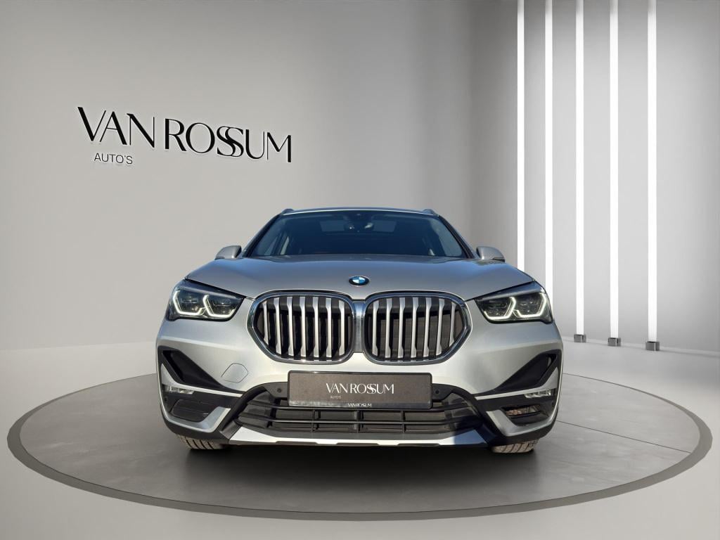 BMW X1 xdrive25e high executive x-line panorama | leder | sportstoelen | le