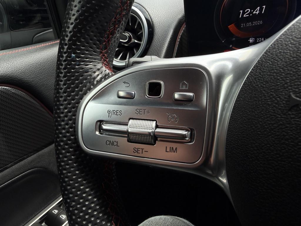 Mercedes-Benz Glb 180 amg line - 7 persoons - origineel nl -