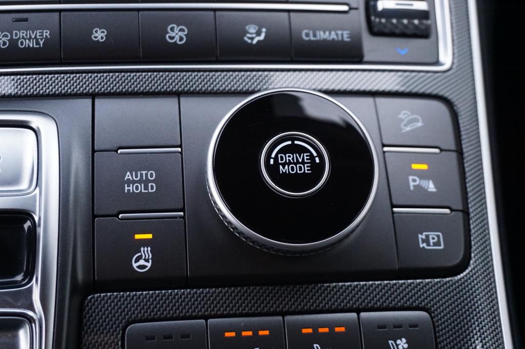 Hyundai Santa Fe 1.6 t-gdi hev premium 1e eigenaar - full option - climate 