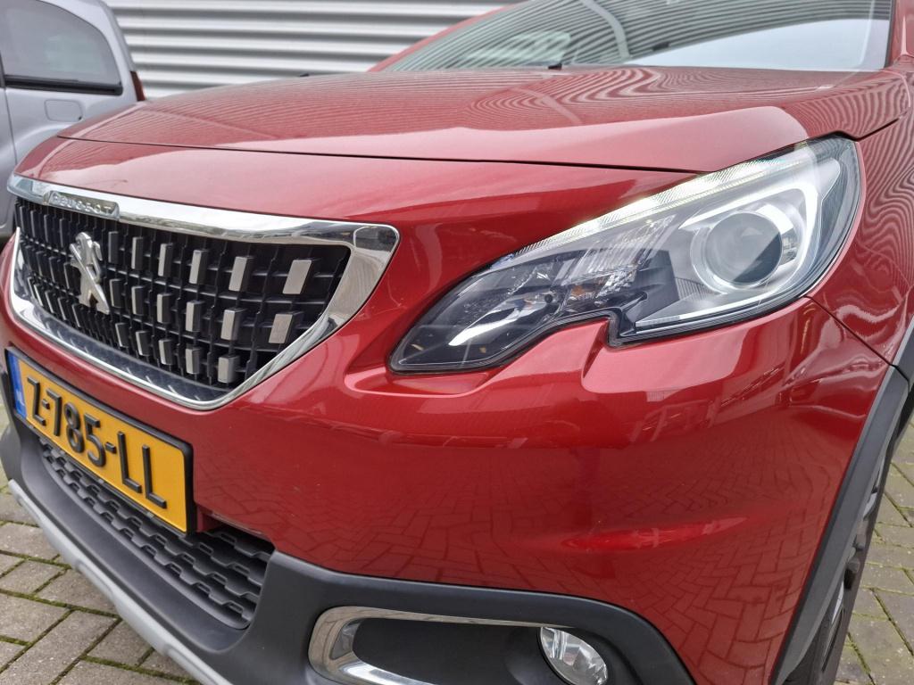Peugeot 2008 suv 130 allure pano/cam/lmv/trekhaak