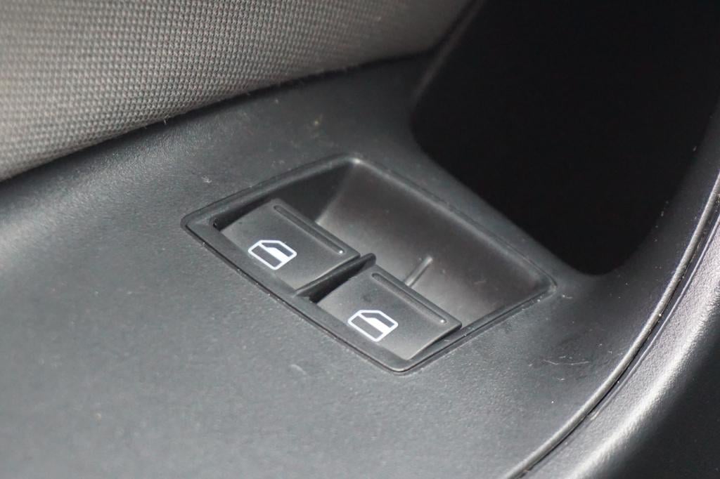 Seat Ibiza st 1.2 tsi style dynamic climate / cruise / elektr. ramen / park
