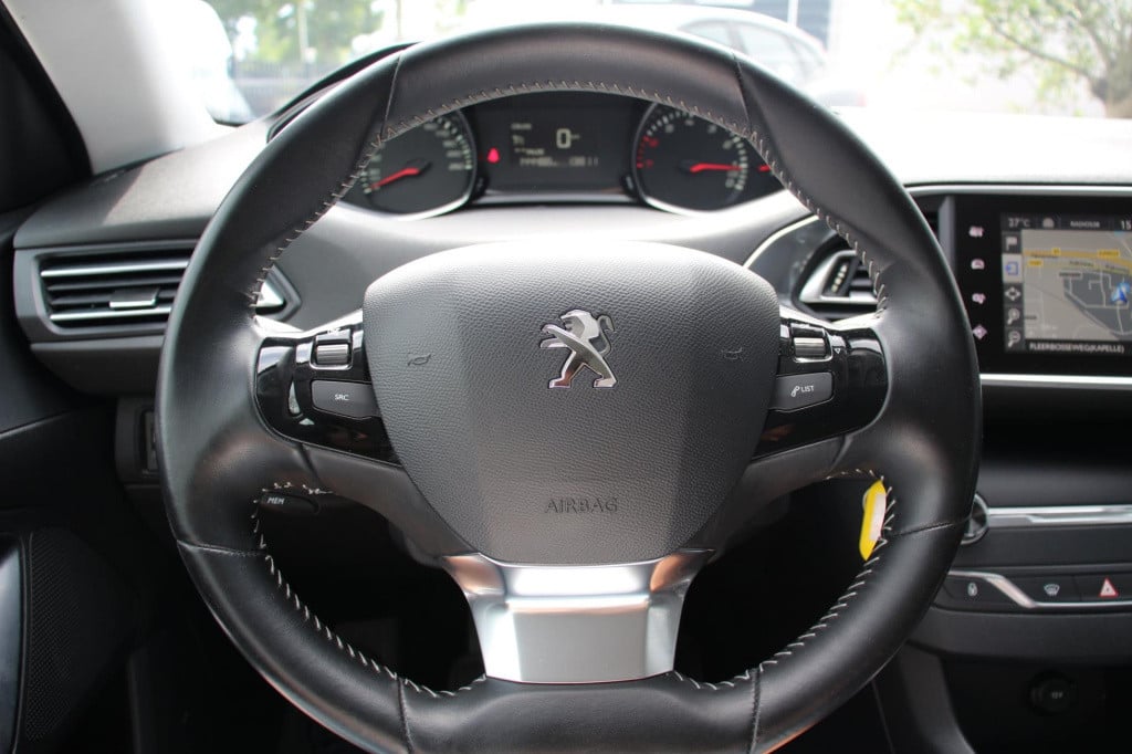 Peugeot 308 1.2 puretech active - cruise - navi - pdc - dis.riem 2024 v.v.!