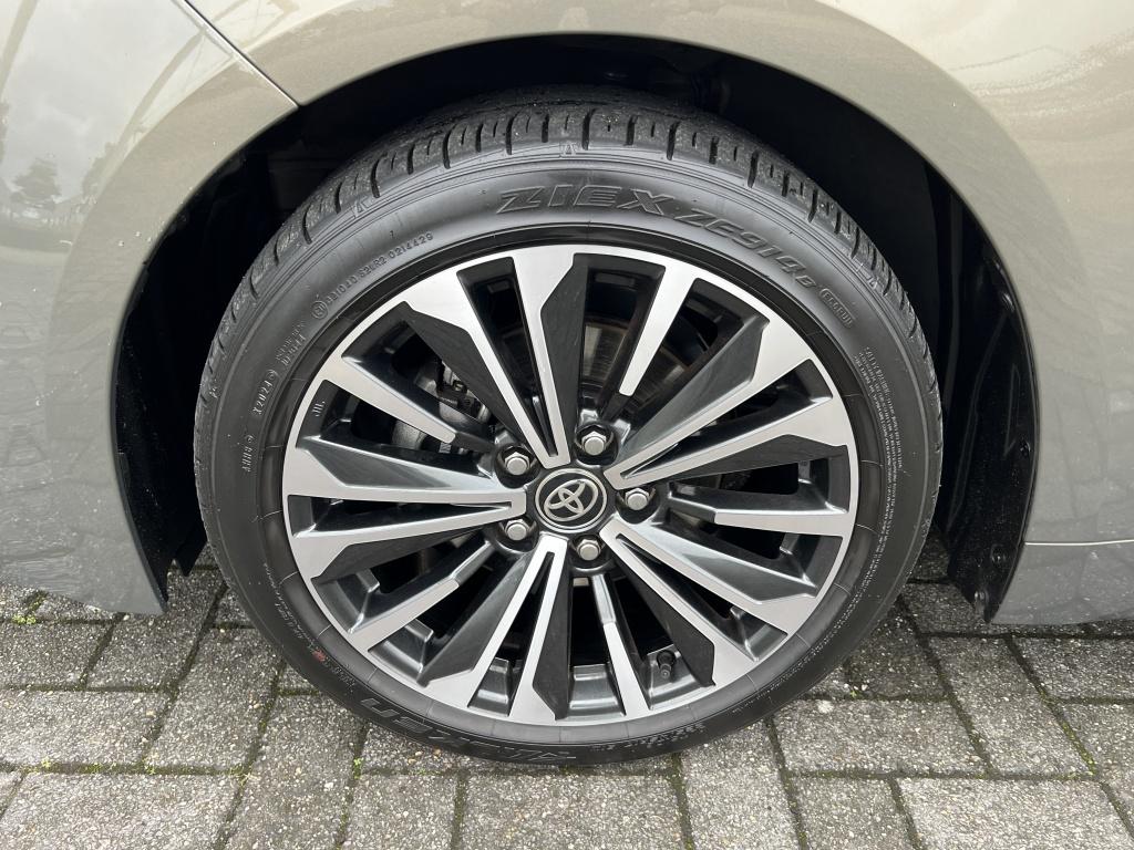 Toyota Corolla Touring Sports hybrid 140 dynamic