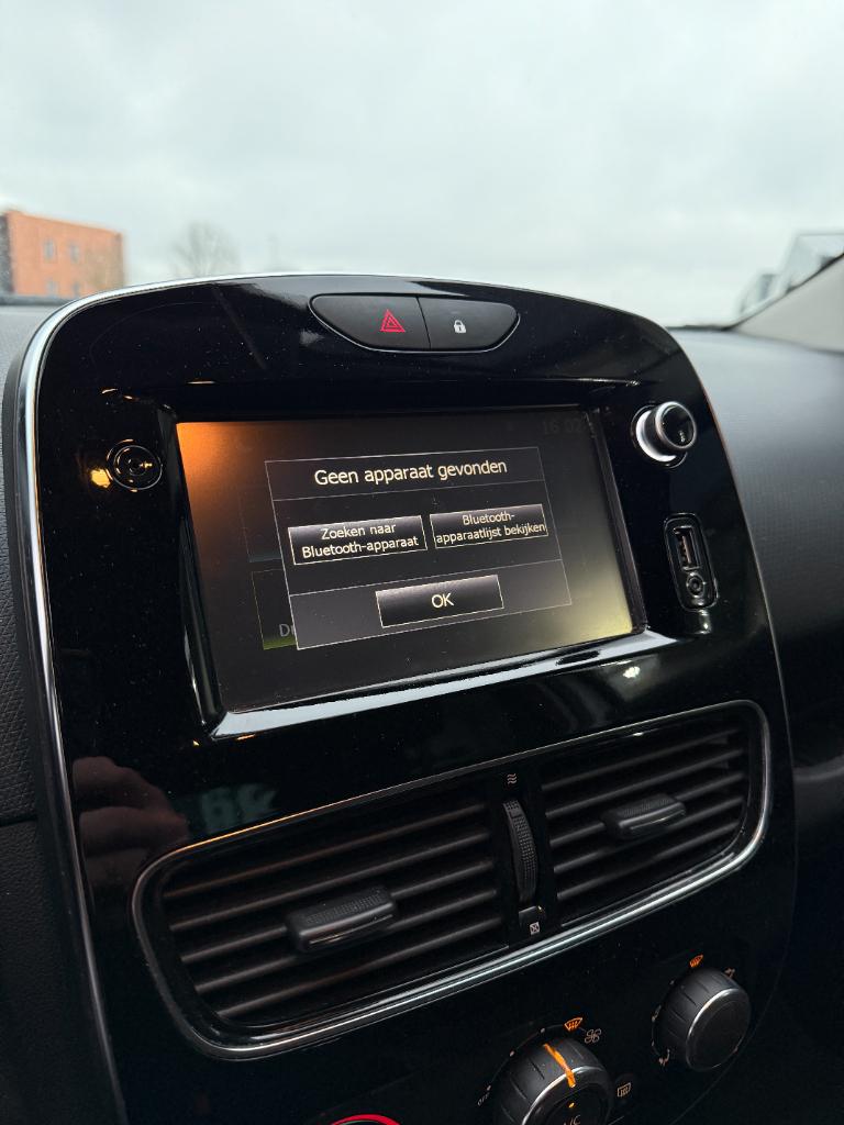 Renault Clio 0.9 - limited