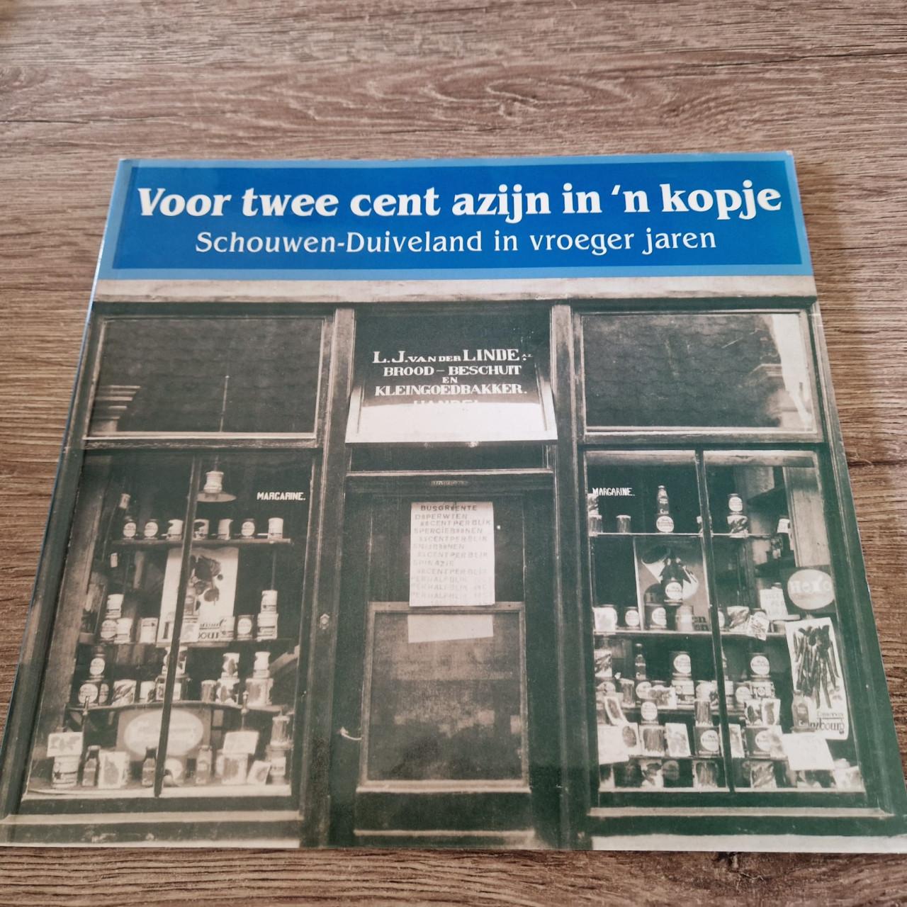 Verzameling boeken over schouwen-duiveland en Zeeland