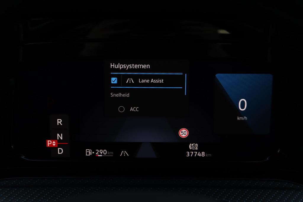 Volkswagen Golf 1.5 etsi r-line 150pk dsg7