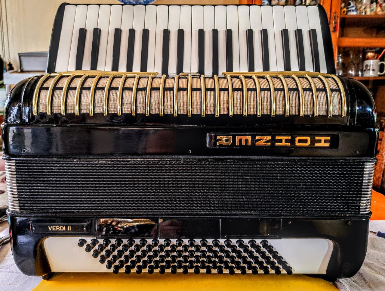 Accordeon HOHNER VERDI II