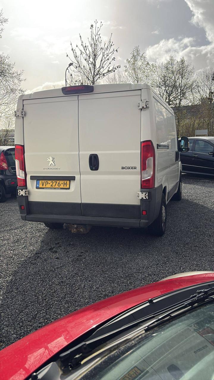 Peugeot BOXER 330 2.2 e-HDI L1 H1 XR bj:2015 airco navigatie