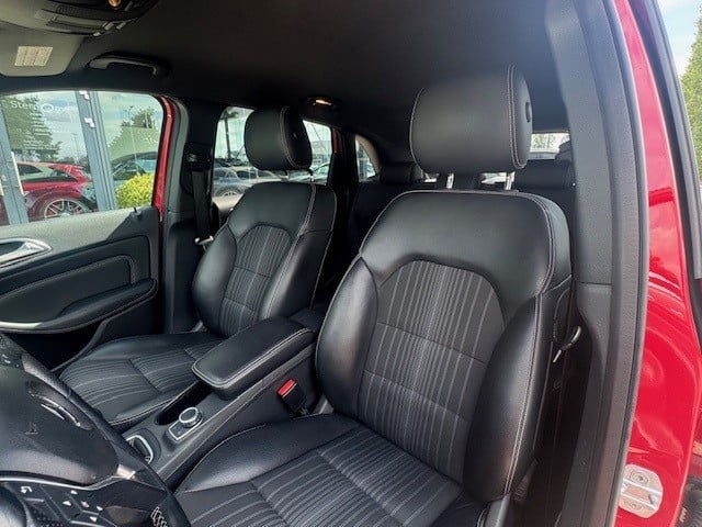 Mercedes-Benz B-Klasse 180 ambition | spiegelpakket | nightpakket | zitcomf