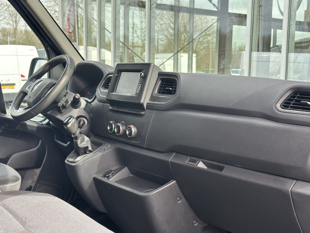 Renault Master t35 2.3 dci 135 l3h2 | led | navi | camera | trekhaak .