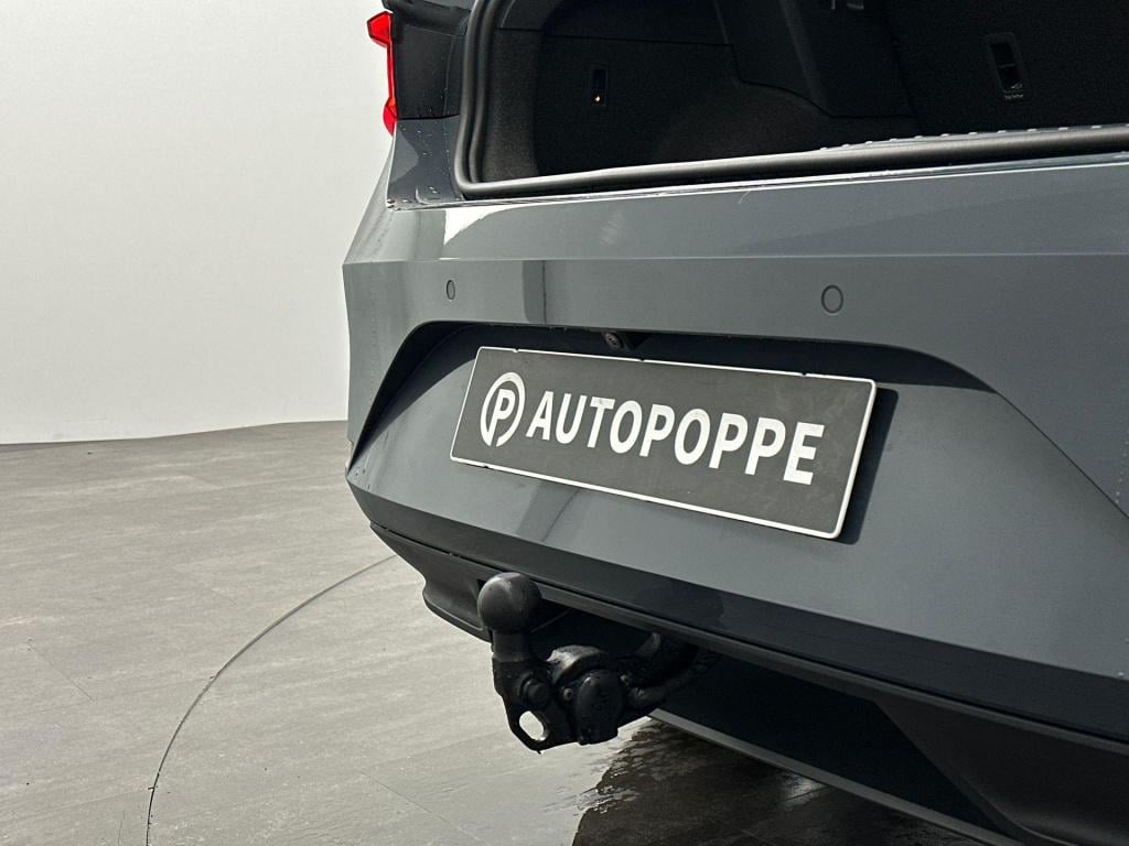 Seat Leon style business intense 1.5 tsi ehybrid 150 kw / 20