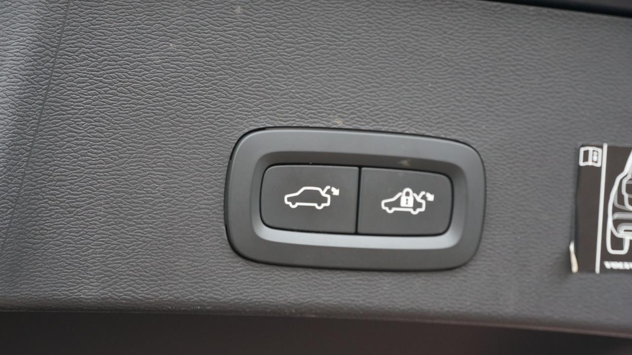 Volvo XC40 1.5 T5 Recharge Inscription rijklaar incl