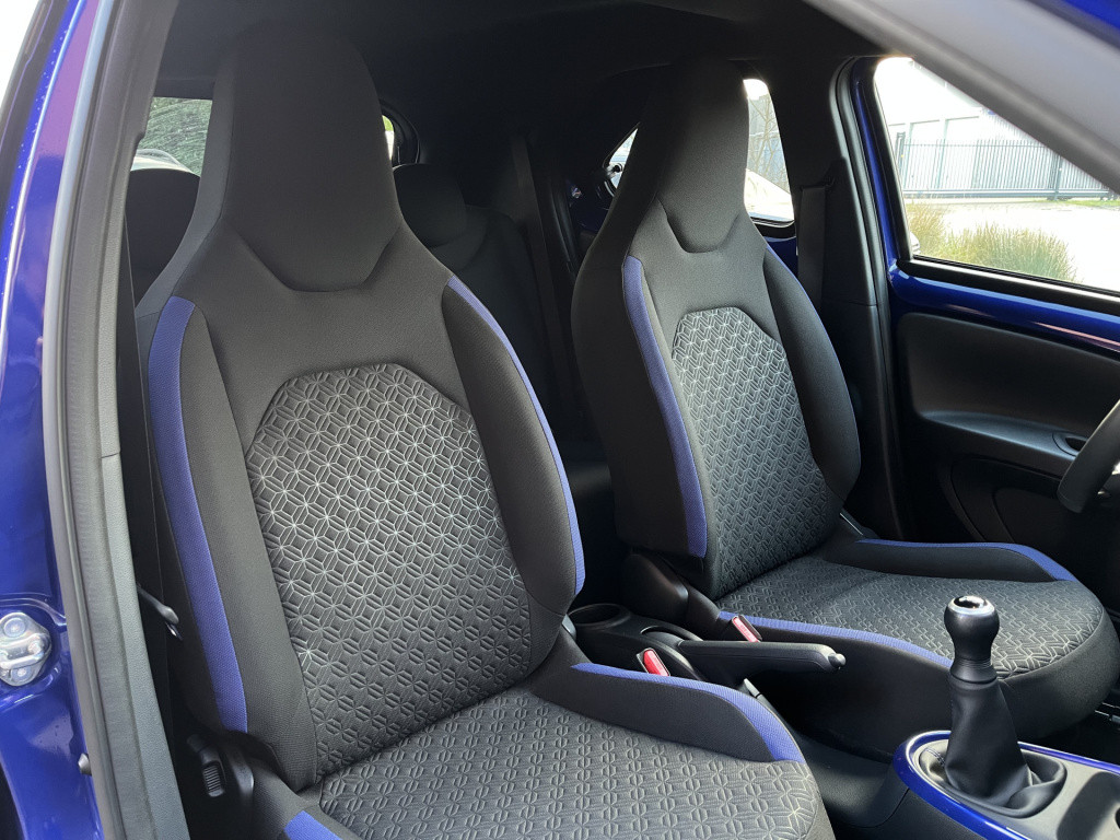 Toyota Aygo x 1.0 vvt-i mt pulse | camera | stoelverw. | carplay