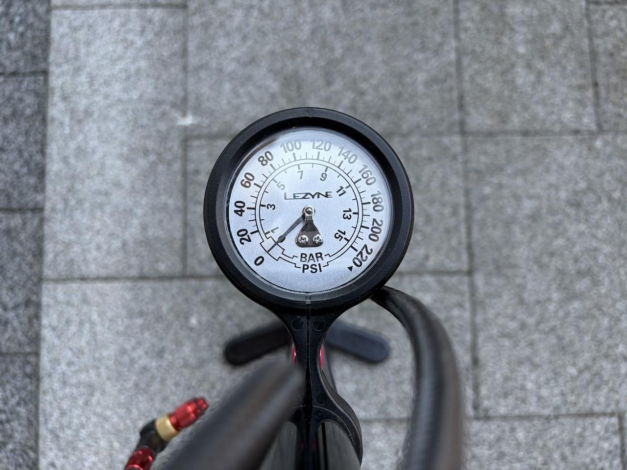 Z.g.a.n Lezyne Pressure Over Drive fietspomp