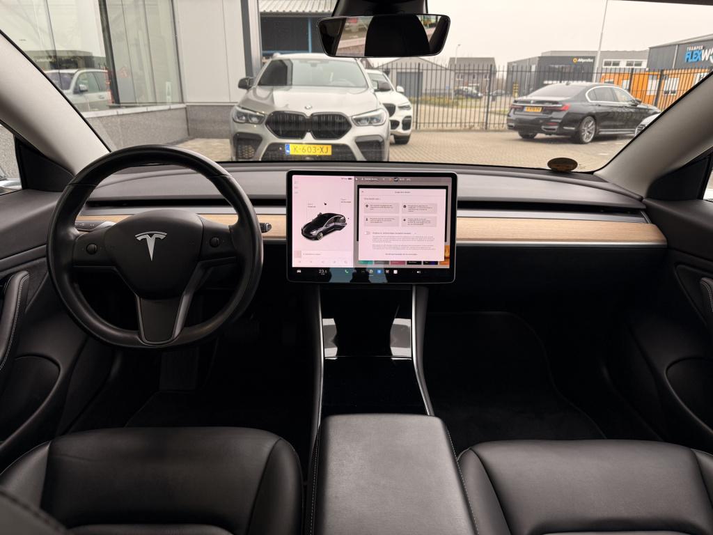 Tesla Model 3 long range awd 75 kwh | stoelverwarming v+a | pano | nomad te