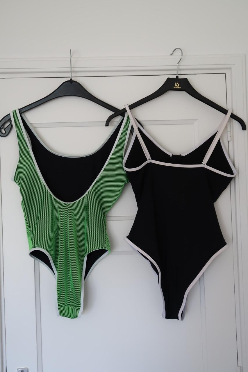 Badpakken 2 stuks z.g.a.n. maat M voor €5,00 per stuk