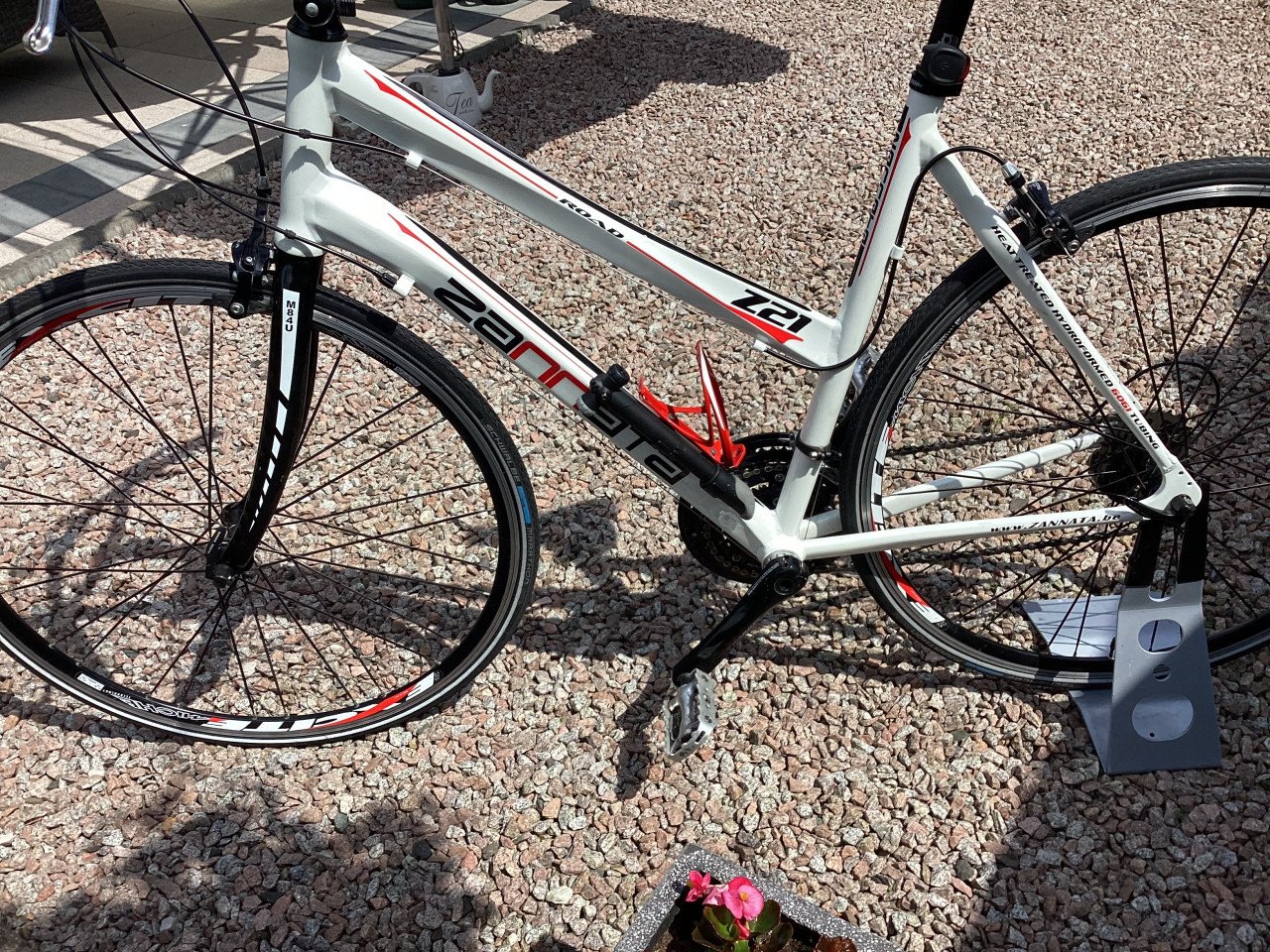 Zannata dames racefiets, 53 cm frame, mooie fiets voor Ride for the Roses.