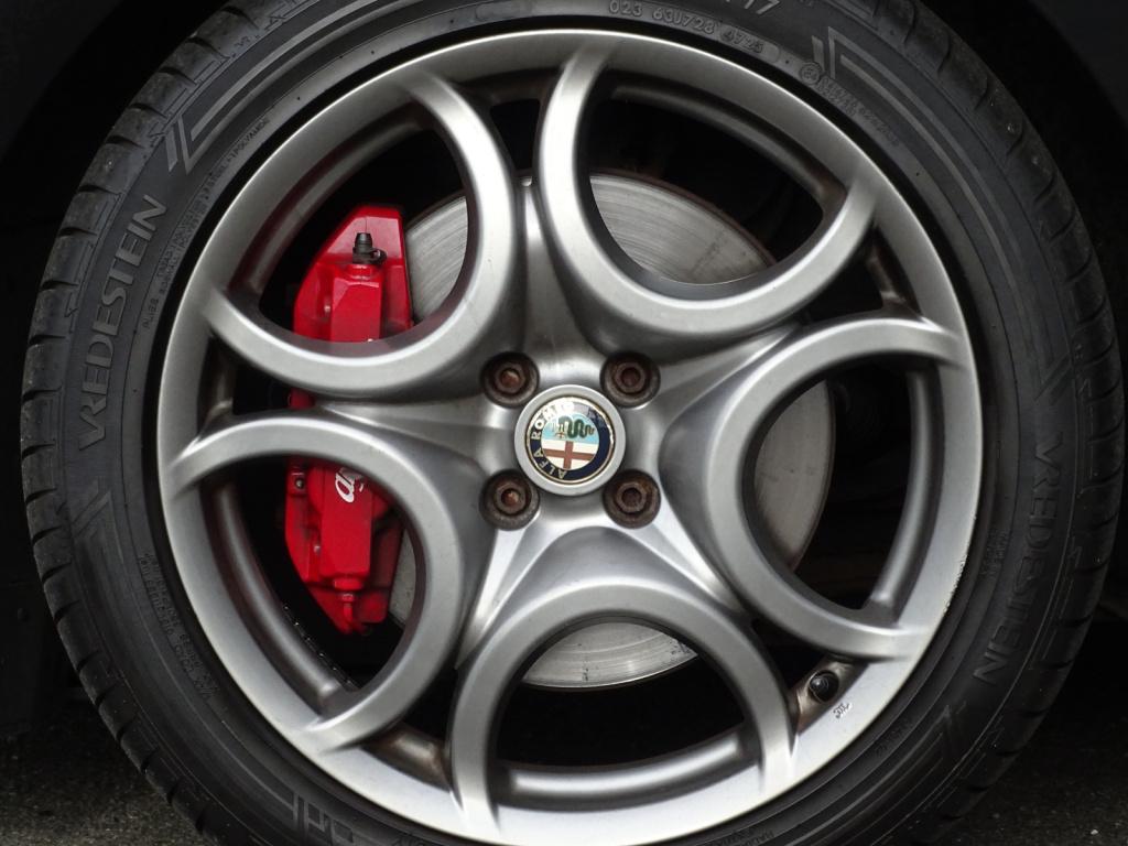Alfa Romeo MiTo 1.4 t quadrifoglio verde 170pk | blue&me | leder | navi