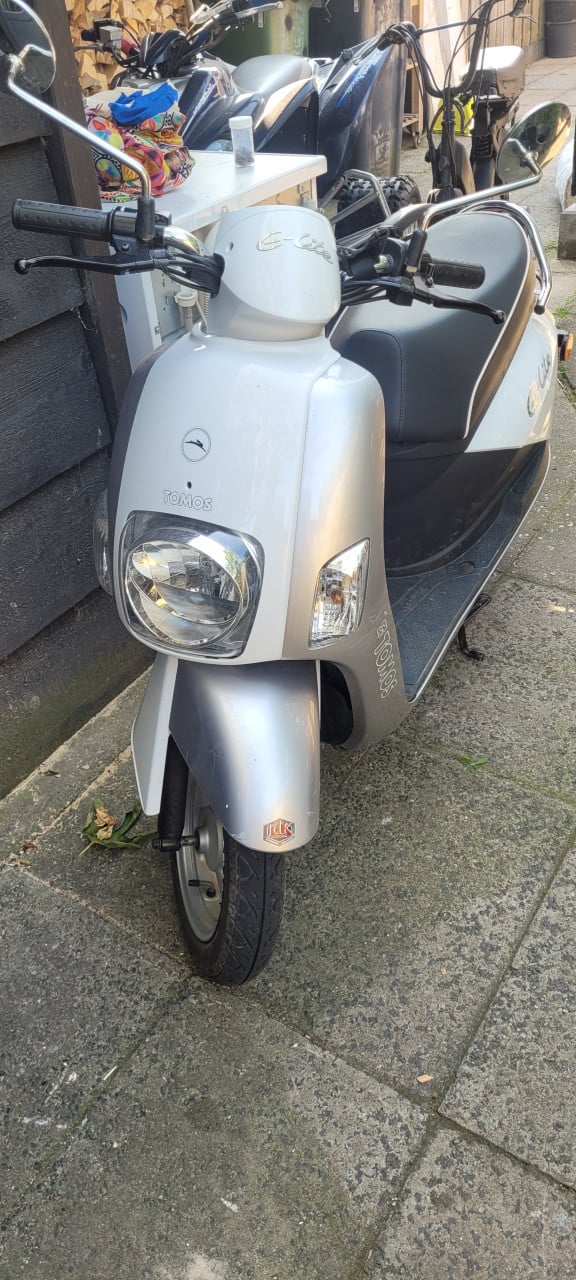 Tomos elektrische scooter