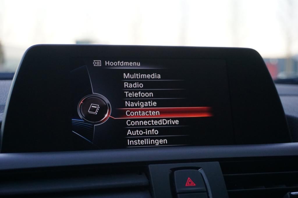 BMW 1 Serie 116i executive climate / navi / cruise / parkeersens. / elektr.