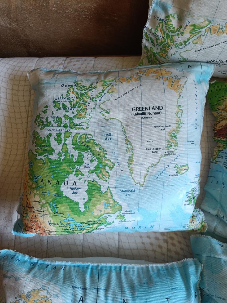 Zelfgemaakte wereldkaart kussens 6 Stuks